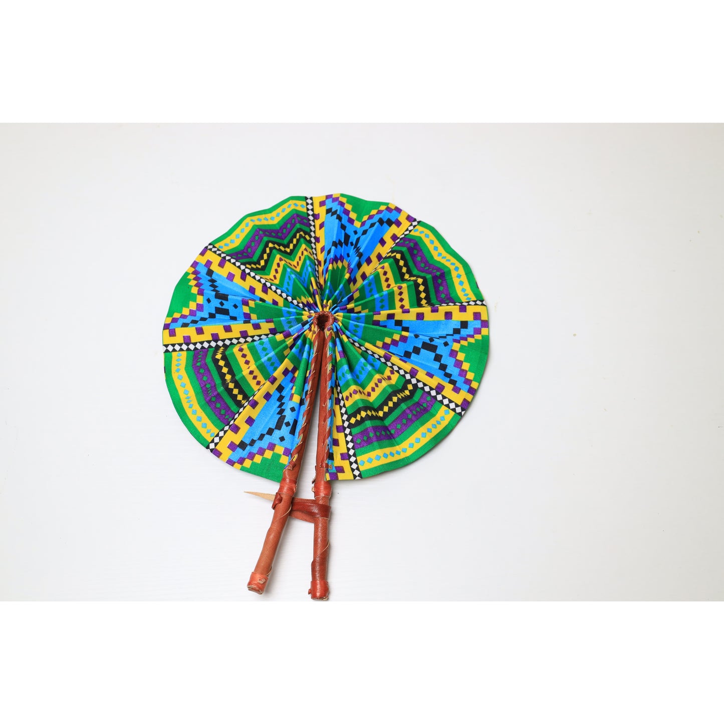Mina Kente Handfan
