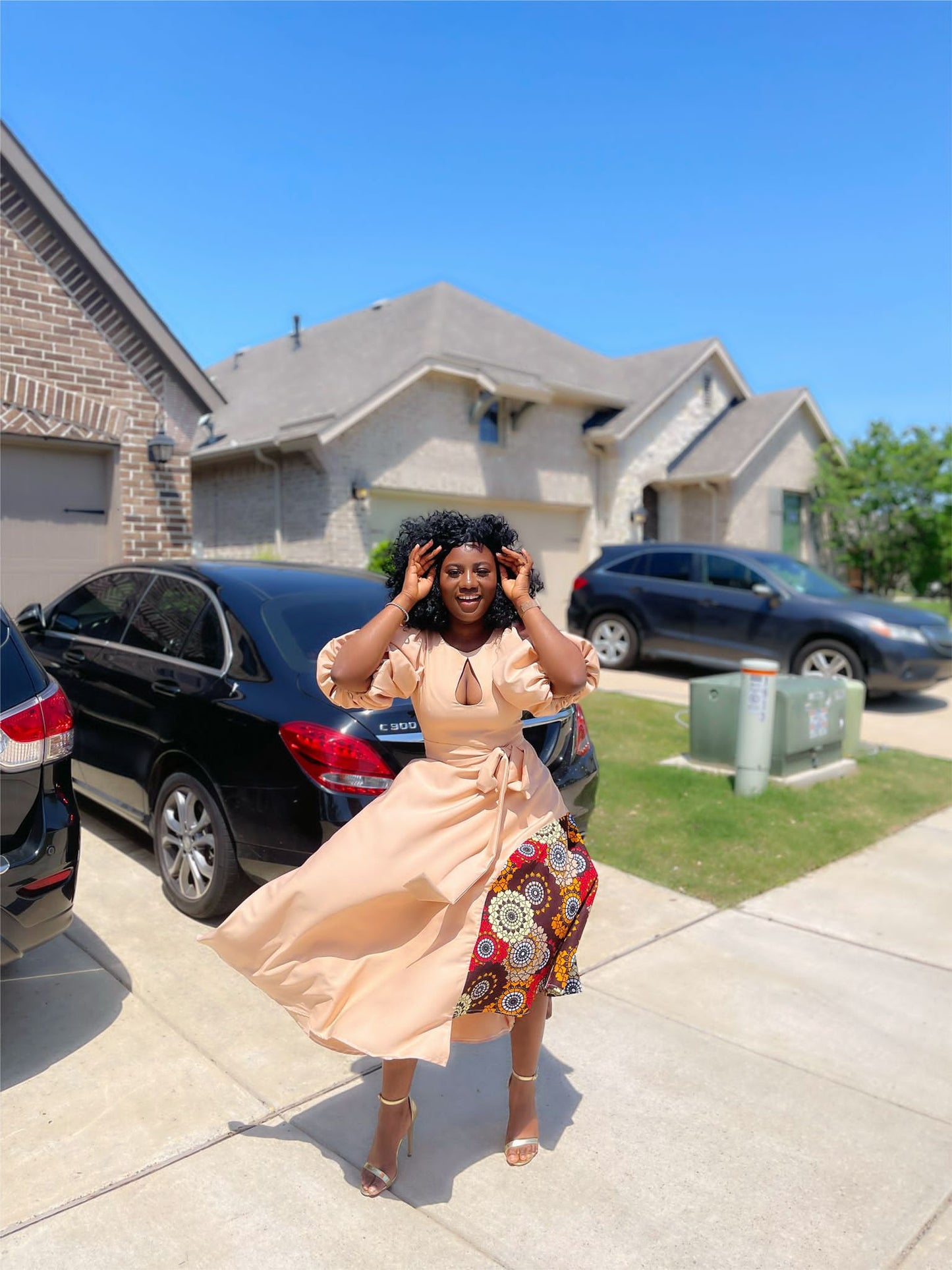 Rossette Flare Puff Hand Dress With Belt