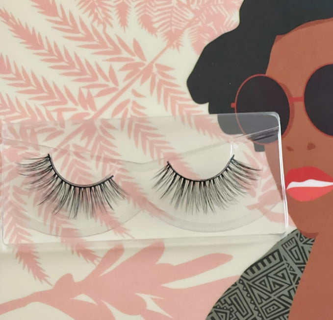 lightweight simple lashes. Ultra-soft fabulously black full lashes