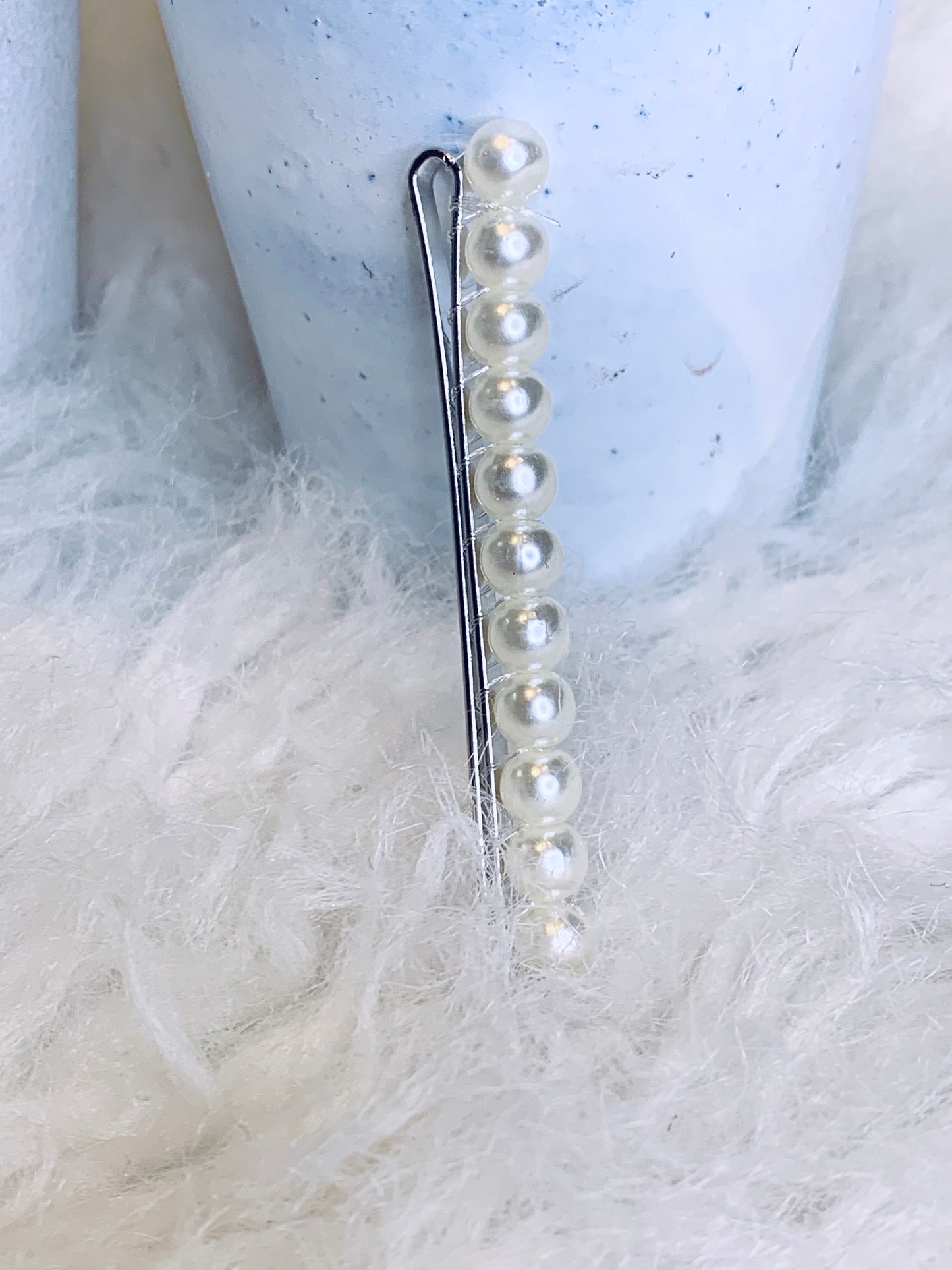 One Long Pearl Hair Clip