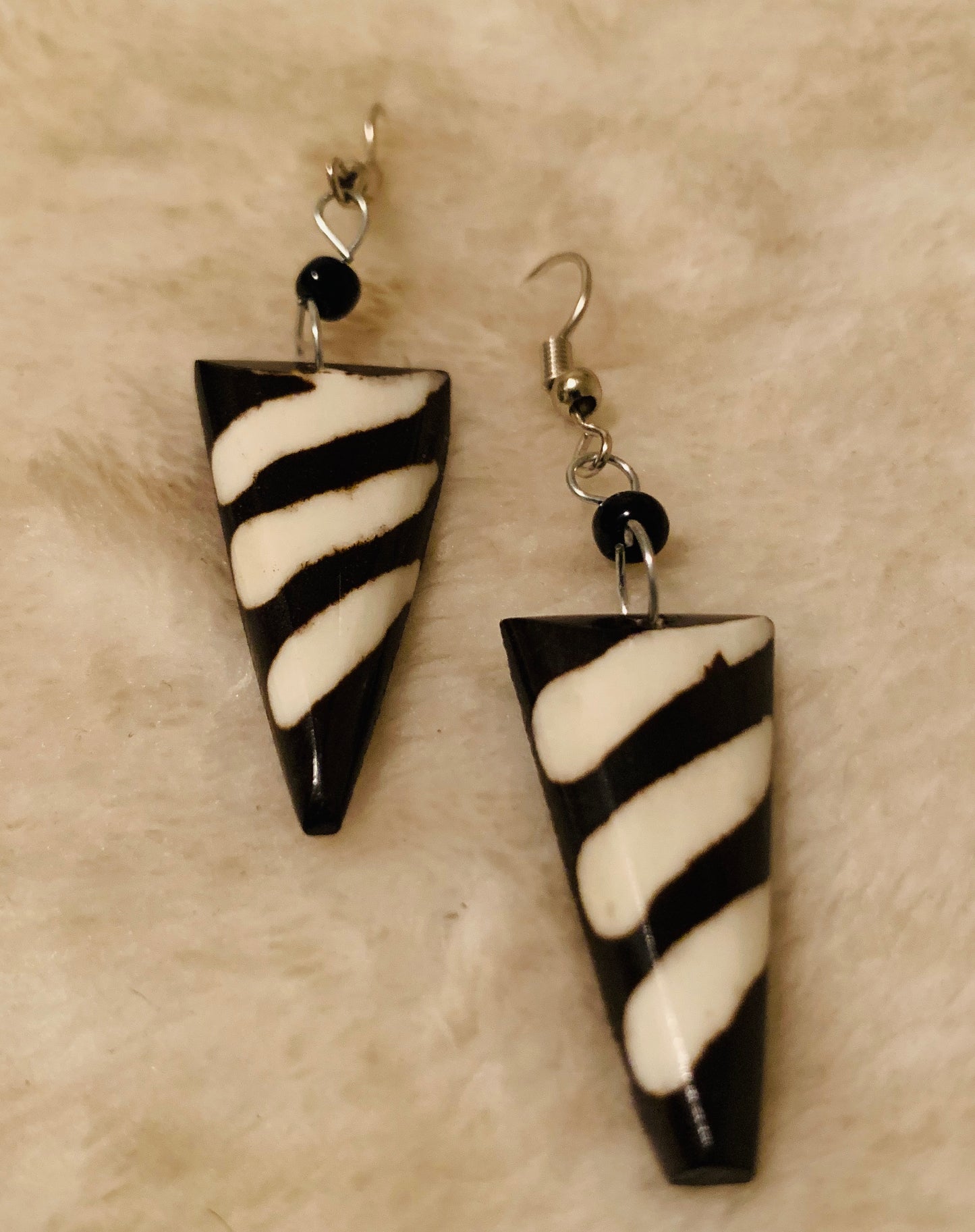 Stripped Black And White Triangle batik bone earring