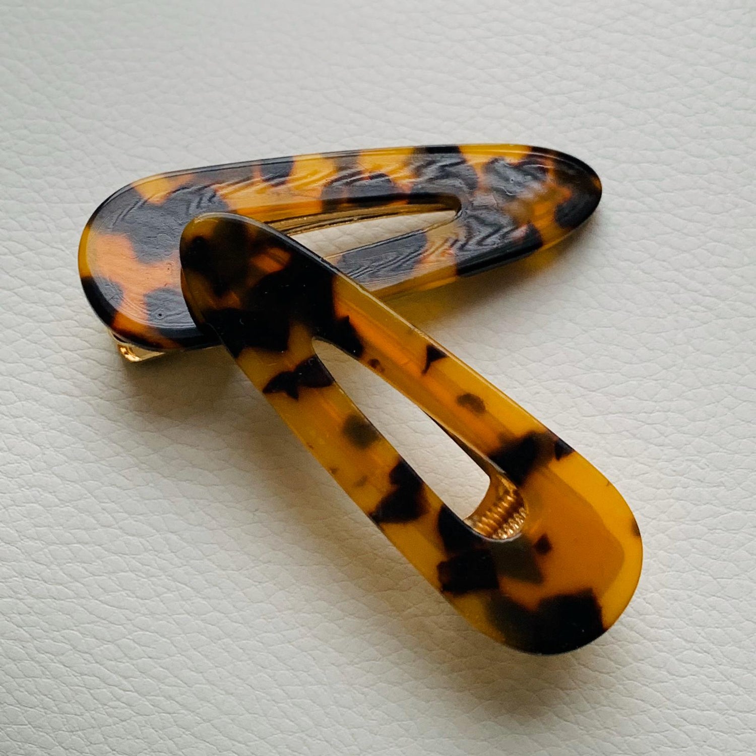 2 Piece Yellow And Black No Slip Grip Oval Hair Clip
